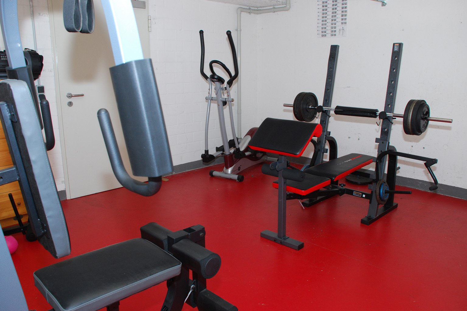 Fitness room with equipment in the Allermöhe residential complex