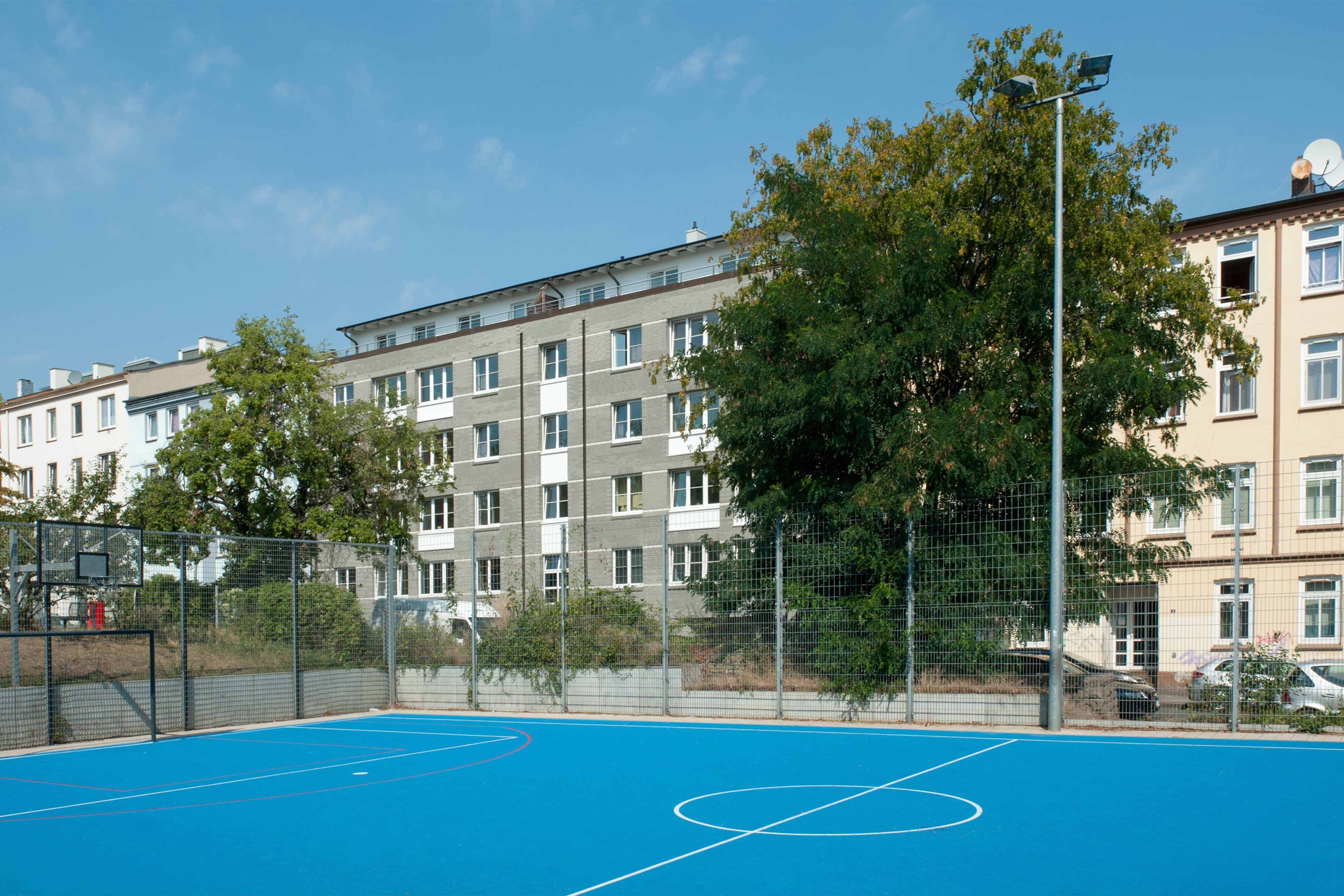 Exterior view of the Harburger-Häuser residential complex