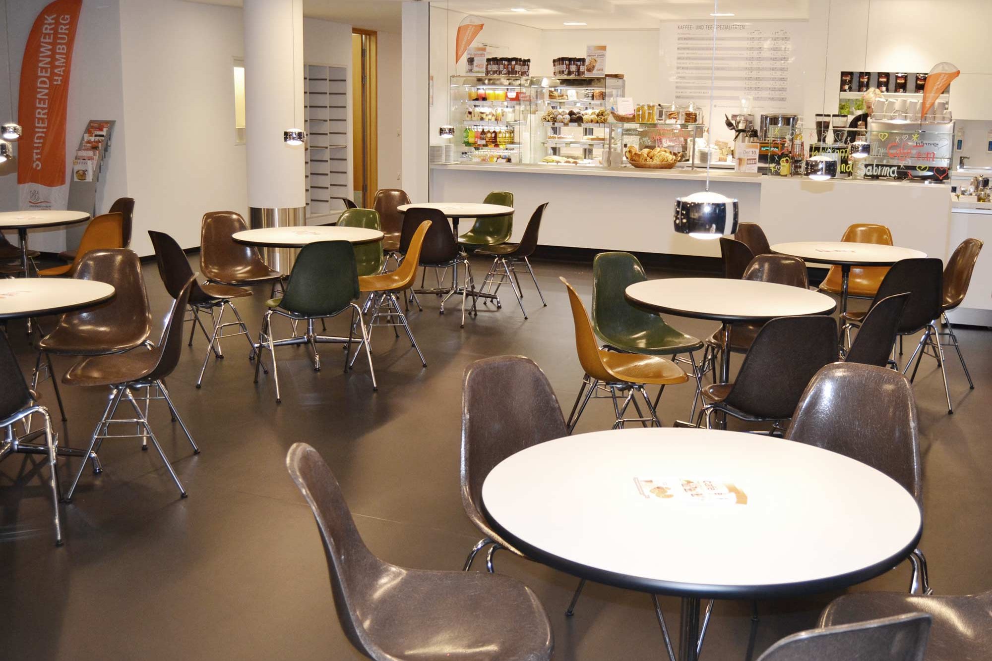 Guest area of the Café on Mittelweg