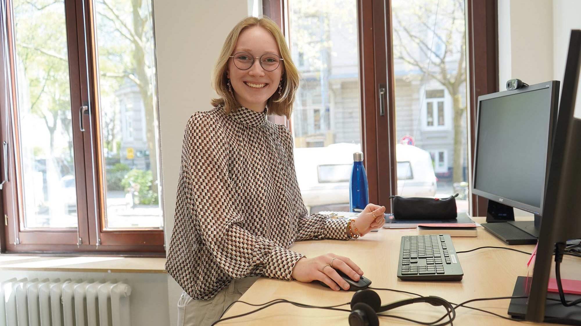 Auszubildende zur Kauffrau für Digitalisierungsmanagement im Studierendenwerk Hamburg