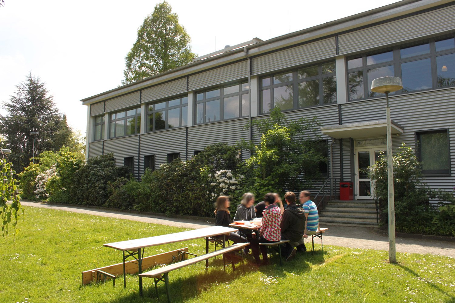 Exterior view of the Stellingen cafeteria