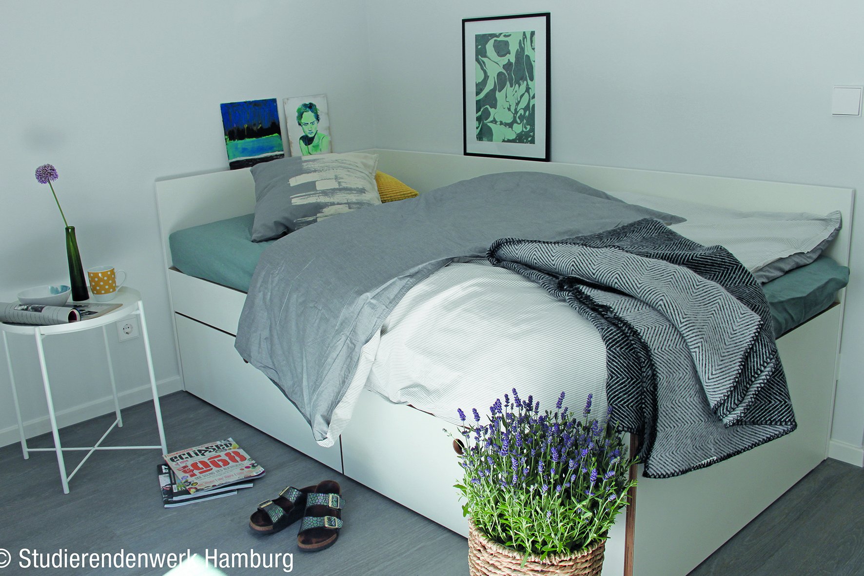 Accommodation in the Helmut-Schmidt-Studierendenhaus residential complex