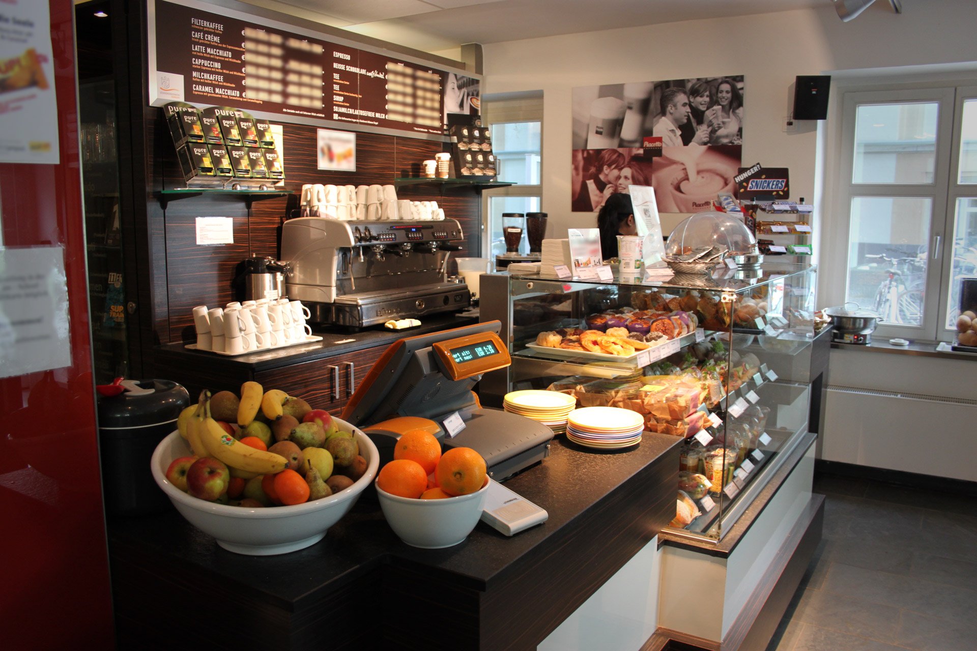 Counter and food selection at Café Bucerius Law School
