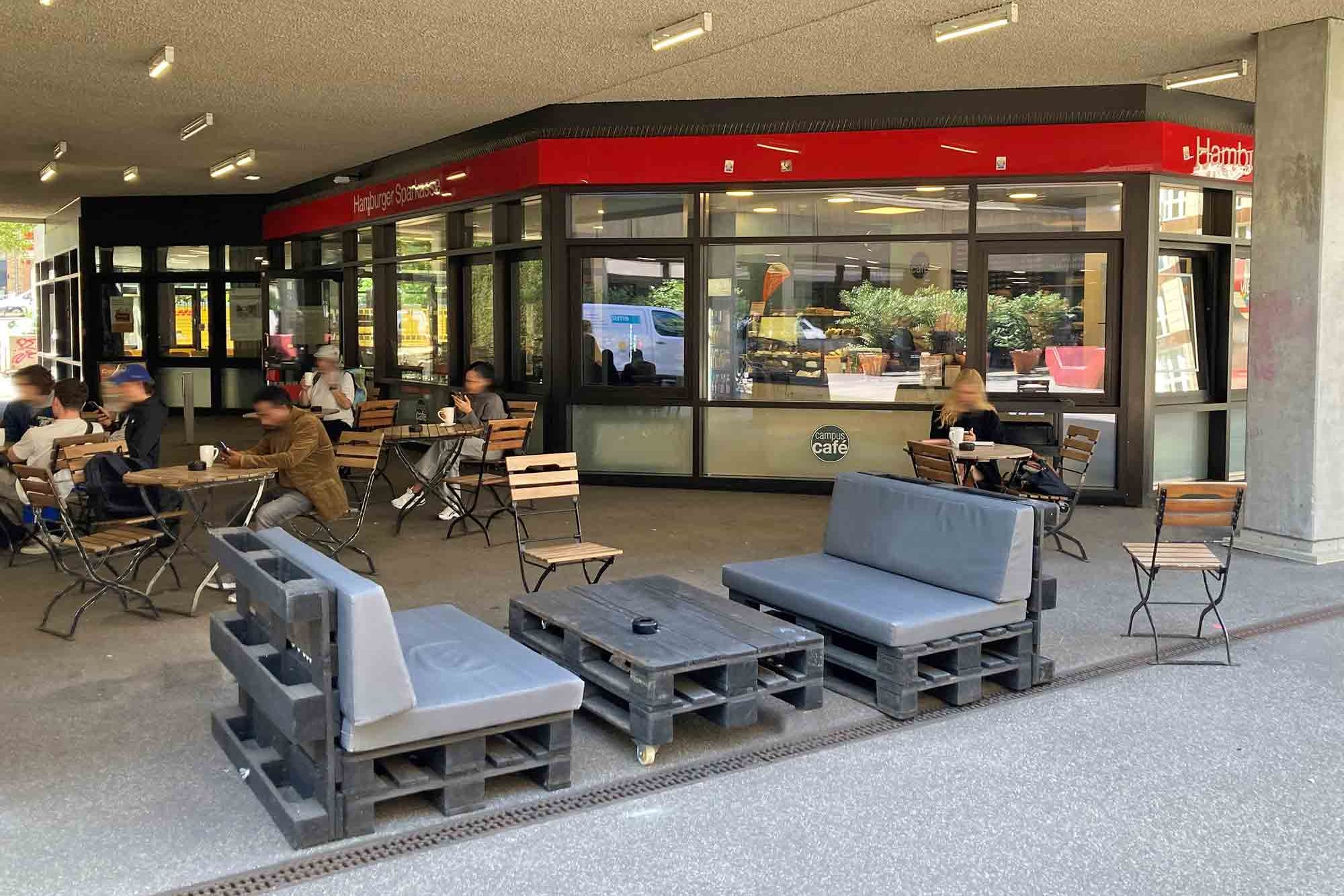 Außenbereich CampusCafé